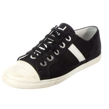 Vintage CHANEL CC Letters Logo Black White Sneakers Trainers Lace Up Sport Line Shoes Eu 37.5 US 6.5 - 7 