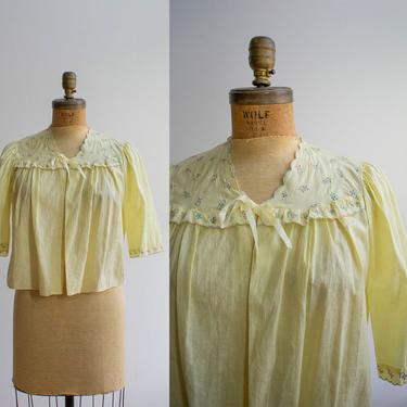 Vintage 1950s Bed Jacket / Gauzy Cotton Bed Jacket / Vintage Pale Yellow Bed Jacket / 1950s Lingerie Large / 50s Cotton Bed Jacket Large 