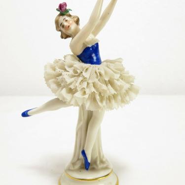 Antique DRESDEN LACE PORCELAIN BALLERINA LADY FIGURINE Dancer Art GERMANY Doll