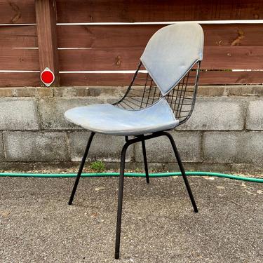 Charles Eames wire chair with Bikini pad 