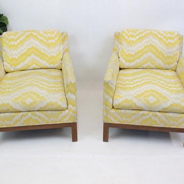 Mid Century Modern pair of club chairs by Majestic furniture abstract pattern upholstery 