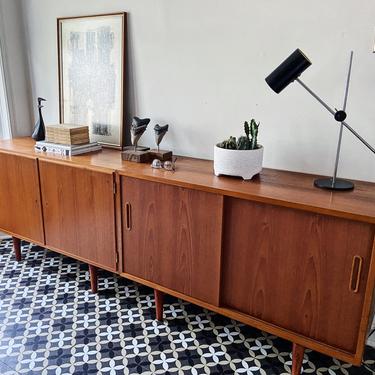 Extra Long Credenza Tandem Recessed Pull Vintage Mid Century Nelson Teak Style Wormley Danish 