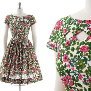 Vintage 1950s Dress | 50s Floral Printed Cotton Harlequin Keyhole Full Skirt Swing Day Dress (small) 