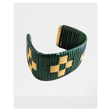 vintage 40's woven cuff bracelet (Size: OS)