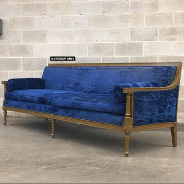 NJ PICKUP ONLY ———— Vintage Velvet Sofa 