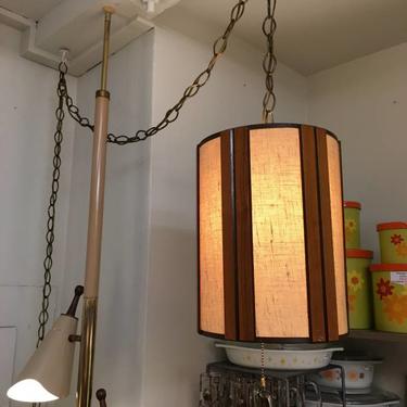 Vintage Mid Century Swag Lamp &#8211; Wood with Linen