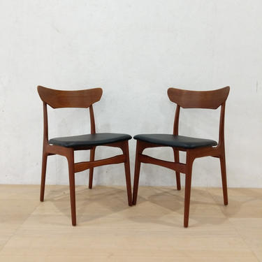 Pair of Vintage Danish Modern Teak Dining Chairs by Shionning &amp; Elgaard 