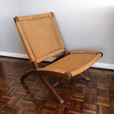 Woven Folding Chair in the Style of Hans Wegner 