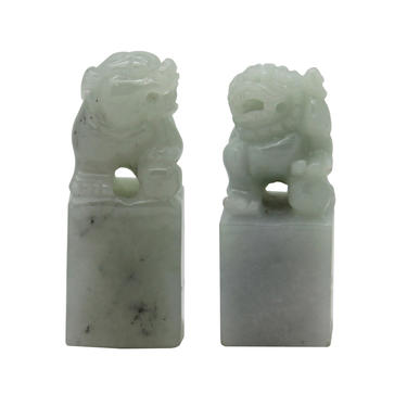 Detail Carved Natural Jade Pair Chinese Table Top Small Foo Dog Statue n470E 