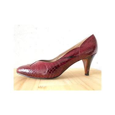Vintage Snakeskin shoes Burgandy Red pumps Florsheim 1980's shoes SZ 7 
