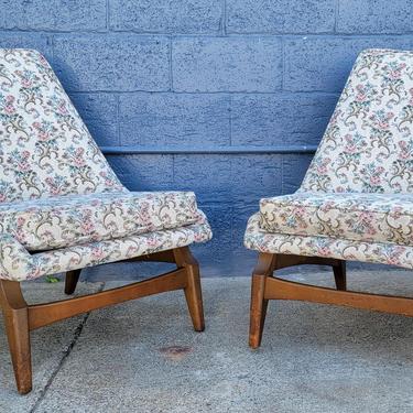 Mid-Century Adrian Pearsall Style Lounge Chairs 
