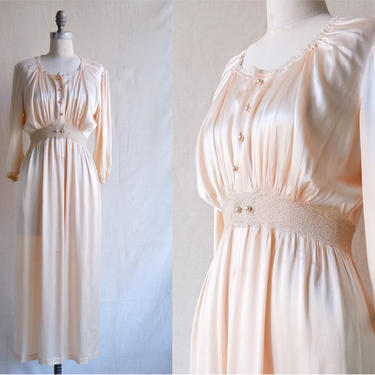 Vintage 40s Liquid Satin Dressing Gown Dress/ 1940s Peach Peignoir / Size XS 