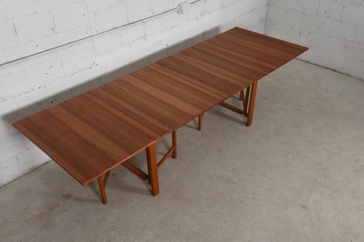 Danish Modern Super Expanding Maria Gateleg Table in Teak by Bruno Mathsson