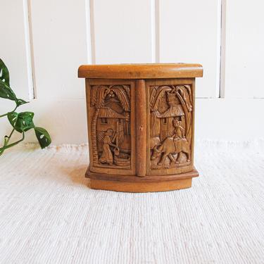 Vintage Stunning Hand Carved Solid Wood Jewelry Table Top Cabinet with Motif on the top and Doors 