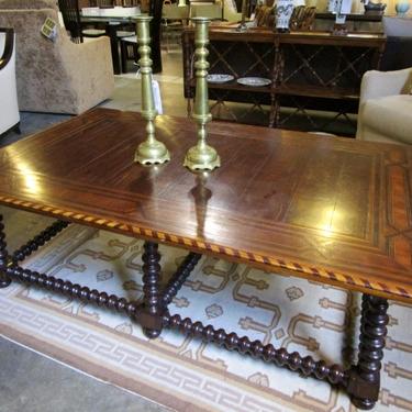 LARGE SCALE COFFEE TABLE WITH WOOD INLAY DESIGN AND BOBBIN LEGS