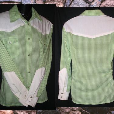 CLEARANCE!  Unbranded Vintage Western Men's Cowboy Shirt, Green Gingham Checked, BLEMISHED, No Sizing Tag, Approx. Medium (see measurements) 