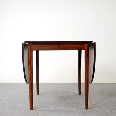 Danish Modern Rosewood Expandable Dining Table, by Bernhard Pedersen + Son - (319-207) 