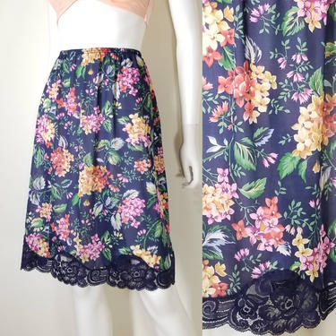 Vintage Navy Floral Half Slip Lingerie ~ Vanity Fair Lingerie ~ Size Extra Large ~ Lace Hemline ~ Silky Semi Sheer Nylon Skirt Dress Slip 