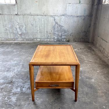 Mid Century Drexel Heritage End Table / Night Stand