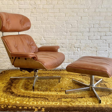Vintage Mid Century Modern EAMES styled LOUNGE CHAIR + ottoman, Made in Italy by Cofemo 