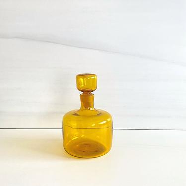 Jonquil Yellow Vintage Wayne Husted BLENKO Decanter Mid Century Modern Barware Art Glass Bottle w/ Stopper 5816-S 