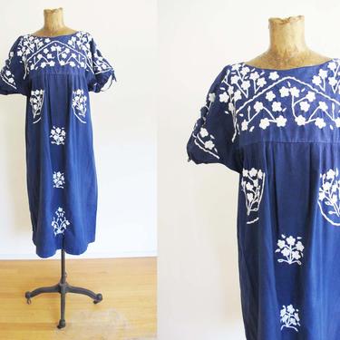 Vintage 70s Mexican Floral Embroidered Maxi Dress - Navy Blue White Long Mexican Cotton Sundress - Yucatan - Bohemian Hippie Dress 