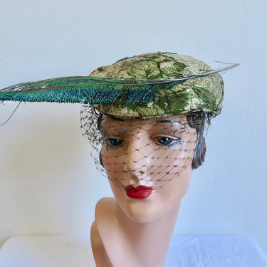 Vintage 1950&#39;s Green Rose Print Fascinator Hat with Peacock Feather Veil Sequin Trim Rockabilly Swing 50&#39;s Millinery 