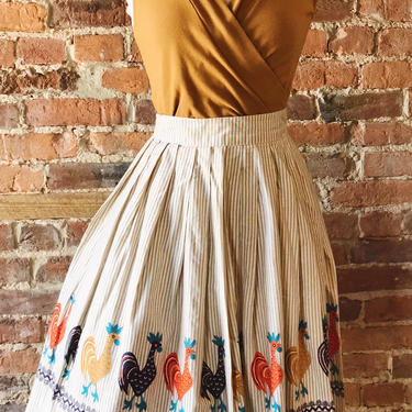 Vintage 1950s 1960s Pleated Midi Skirt Pinstriped Rooster Motif Graphic Print High waist Lightweight Cotton Metal Zipper Keepers XS 