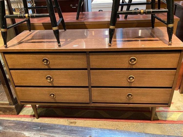 6 drawer mid century laminate top 6 drawer dresser. 52” wide 18” deep 29.5” tall. 