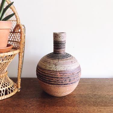 Vintage Peruvian Stoneware Ceramic Vase 