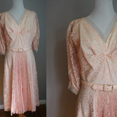 1950's Light Pink Lace Dress // Medium 