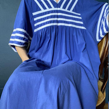 vintage blue house dress with pockets / cotton muumuu size large/ xl 