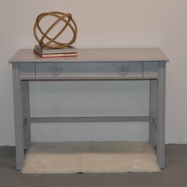 Paris Grey Desk / writing desk with one drawer painted in gray. by Unique