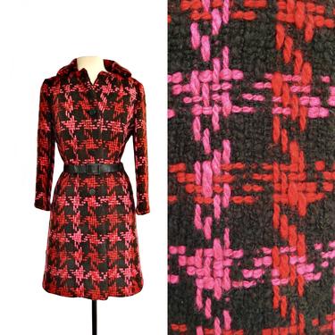 Vintage 70s pink red & black houndstooth coat| vibrant print 