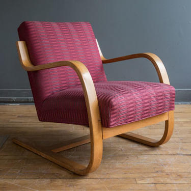 Alvar Aalto Model 402 Lounge Chair