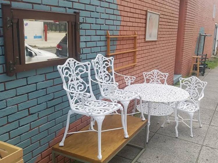 Five Piece Patio Dining Set, Round 2 Tier Table and 4 Armchairs, 