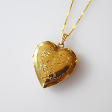Vintage Heart Shaped Locket | Double Flower Tendrils | Large 12kt Gold Filled Engraved Photo Locket 