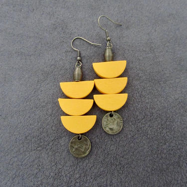 Long Yellow wood earrings, brass Afrocentric earrings, mid century modern earrings, African earrings, bold statement, unique geometric 