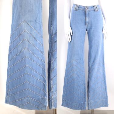 70s BRITTANIA chevron high waist bell bottom jeans 28 / vintage 1970s light denim stitched bell bottoms flares pants 