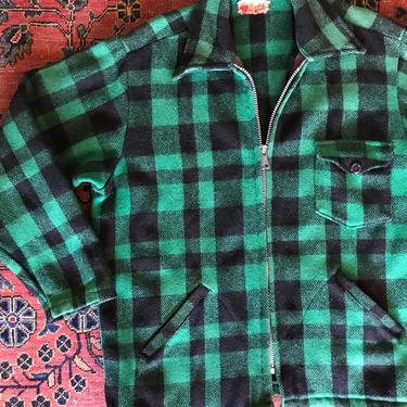 50’s Lumber King~ large buffalo plaid Wool workwear jacket~ camp blanket style~ green &amp; black plaid ~ Unisex Pendleton vibes ~size L 