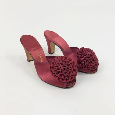 Vintage 1950s Dark Red Daniel Green Heels, 50s Satin Peep Toe Slippers, Vintage Bedroom Heels, Ruffle Poof Heels, Size 6.5/7 by Mo