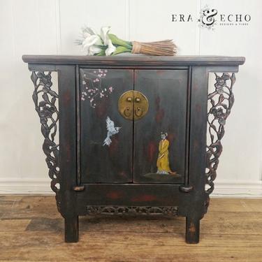 Rare 17th/18th Century Antique Chinese Hand Carved Cabinet 