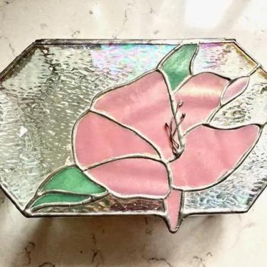 Vintage iridescent Pink Floral Stain Glass Vanity Jewelry box, Antique Floral Stain Glass Trinklet by LeChalet