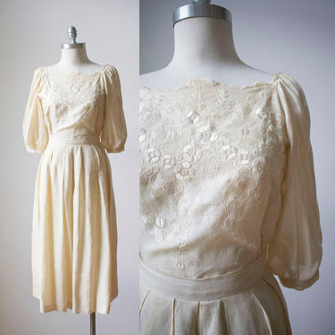 Vintage 2pc Linen Outfit / Vintage Linen Blouse / Embroidered Linen Blouse / Palazzo Pants / Cricket Outfit / Cloak of Many Colors 