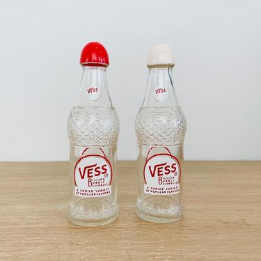 Vintage Glass Vess Billion Bubble Beverages Bottle Salt and Pepper Shakers 