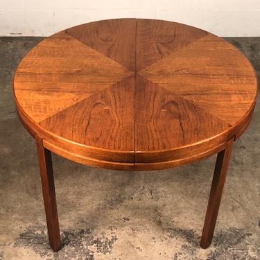 Stunning Mid-Century Modern Walnut Dining Table With 3- Extensions ~ Seats 10 