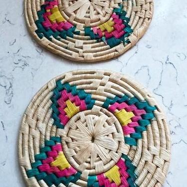 Vintage Set Of 2 Wicker Woven Straw Round Multicolor Pot Holders Table Pads Trivet Heat Mats, Antique Kitchen Pot Round Placemats by LeChalet
