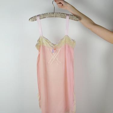 Vintage 30s 20s Pink Slip / 1920s 1930s Pink Silk Lace Dress / Vintage 30s Nightgown Lingerie Negligee Pin Up Pinup VLV / Small XS Peignoir 