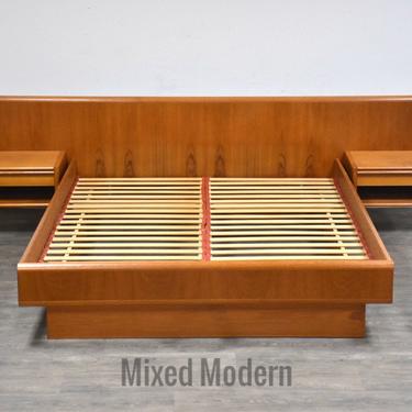Danish Modern Queen Teak Platform Bed 
