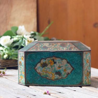 Antique English biscuit tin / vintage biscuit cookie tin /  1920s Art Nouveau biscuit tin / food advertising / rustic collectable tin 